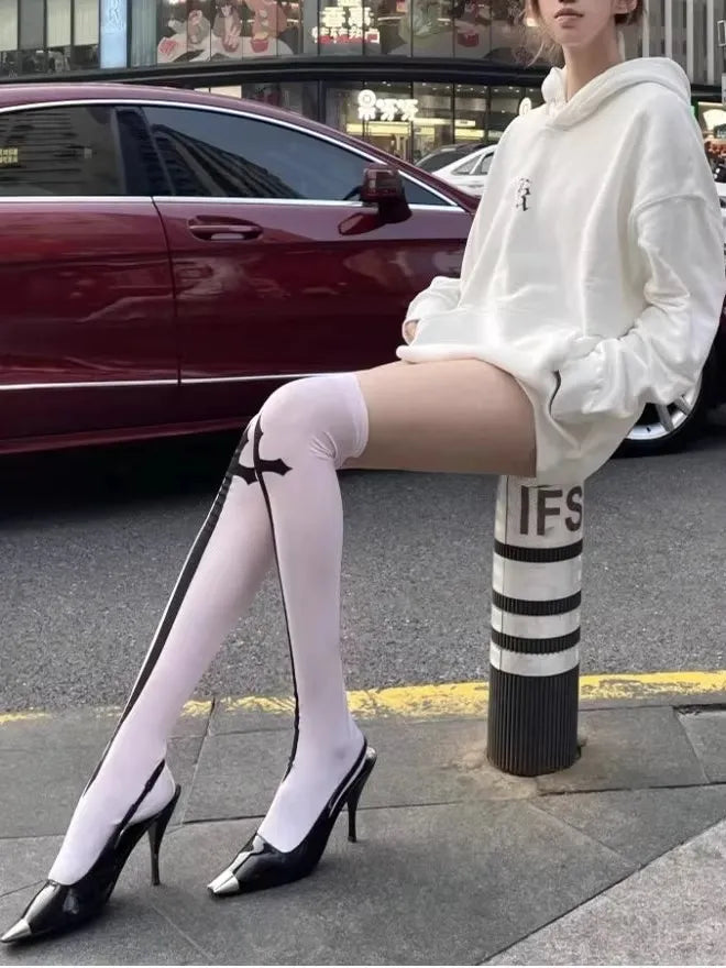 クロスボーダーのクロスストッキングはハロウィーンの靴下の蜘蛛の巣を印刷します。 NOCTONE